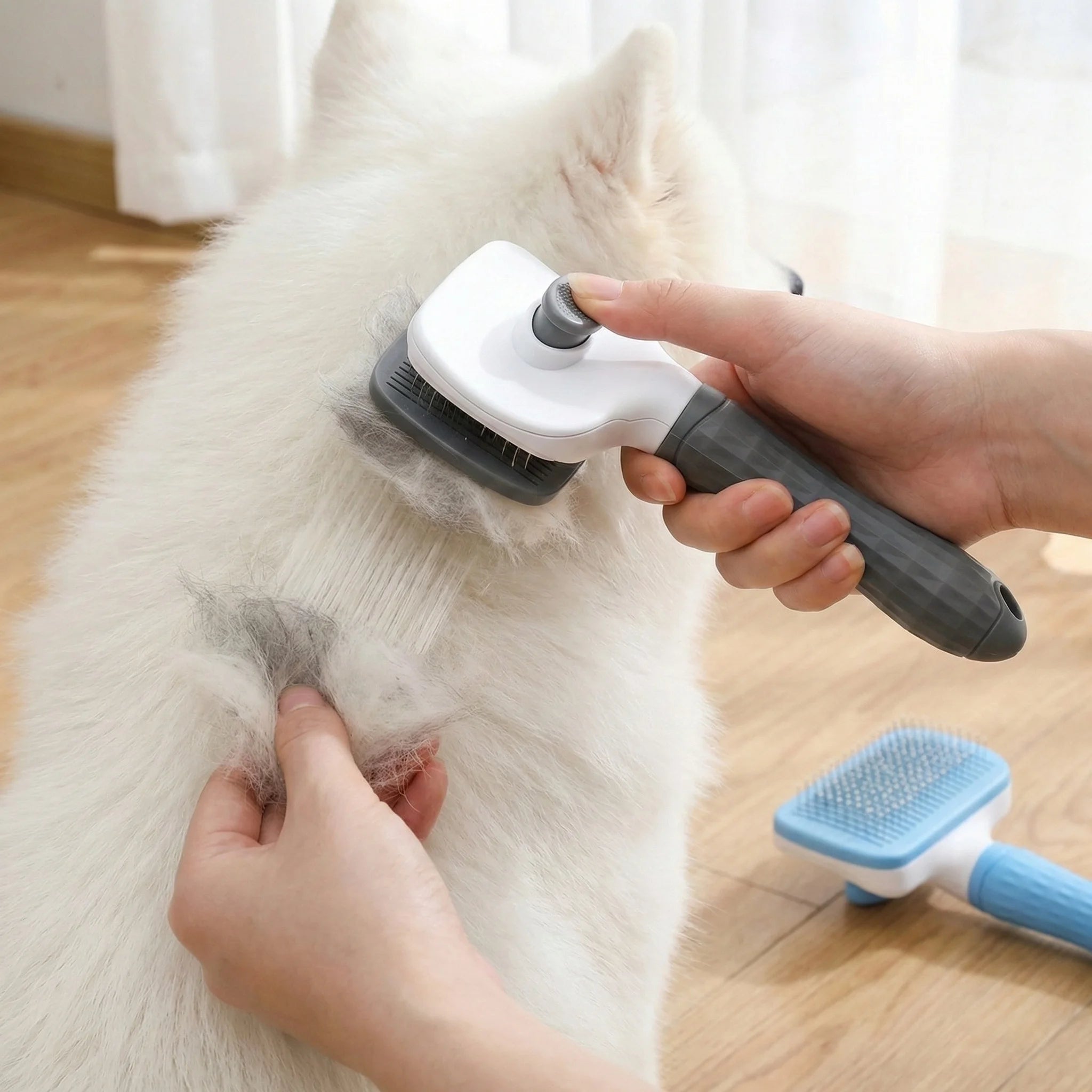 THAGARPETS™ Deshedding Brush